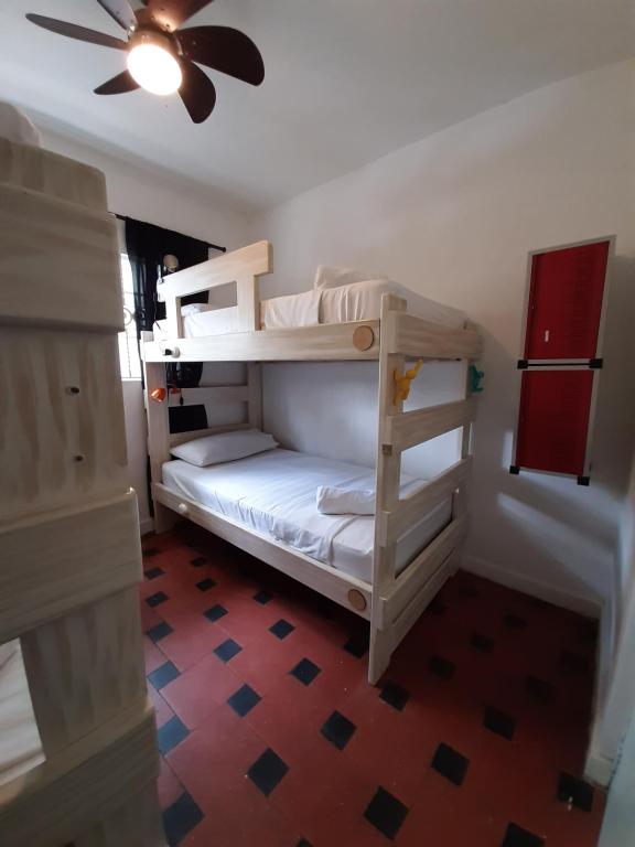 Postel nebo postele na pokoji v ubytování Noah boutique hostels Medellín