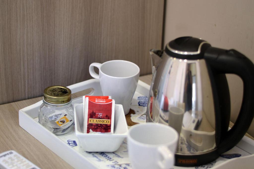 Príslušenstvo na prípravu kávy alebo čaju v ubytovaní B&B Funikuli Funikula