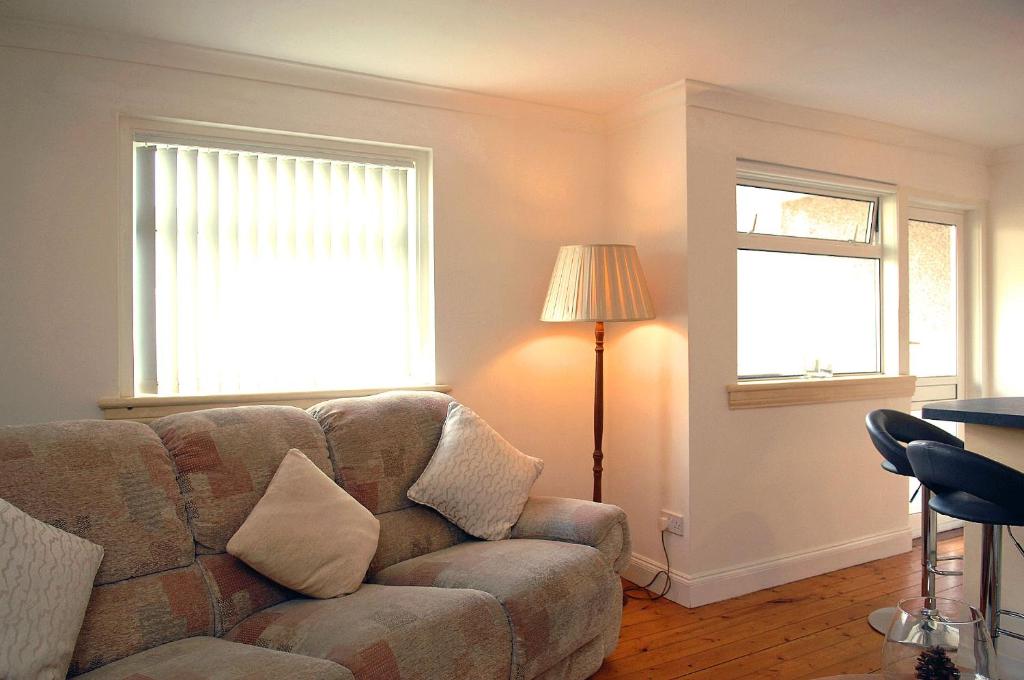 Clermiston Hill Apartment