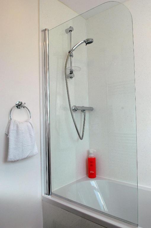 Clermiston Hill Apartment