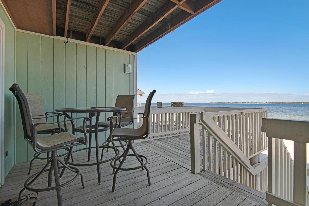 White Sands Bay Front Pensacola Condo, Pensacola Beach, FL