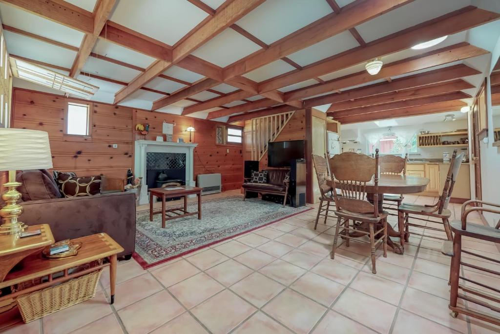 Fife Cottage, Guerneville (precios actualizados 2024)