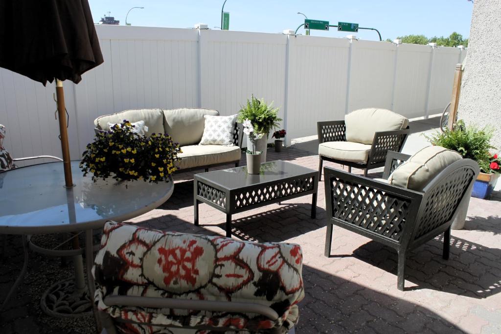 The Inn on College - Resim 22