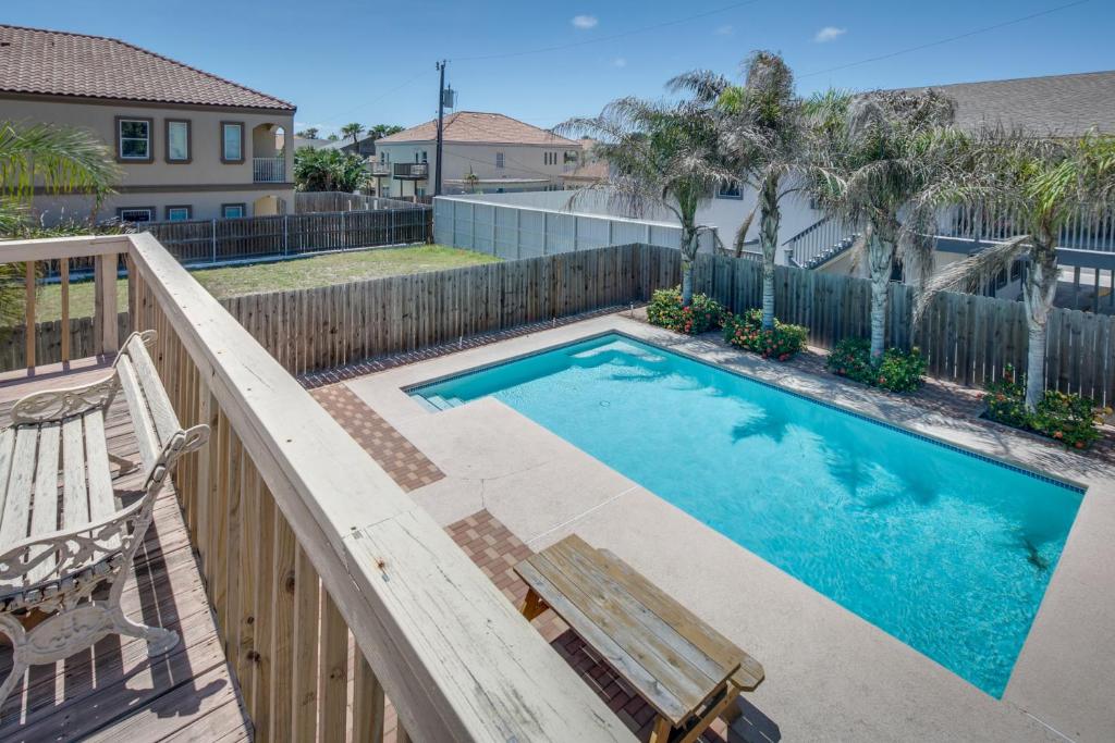 Vacation Home Gulf Beach House, South Padre Island, TX