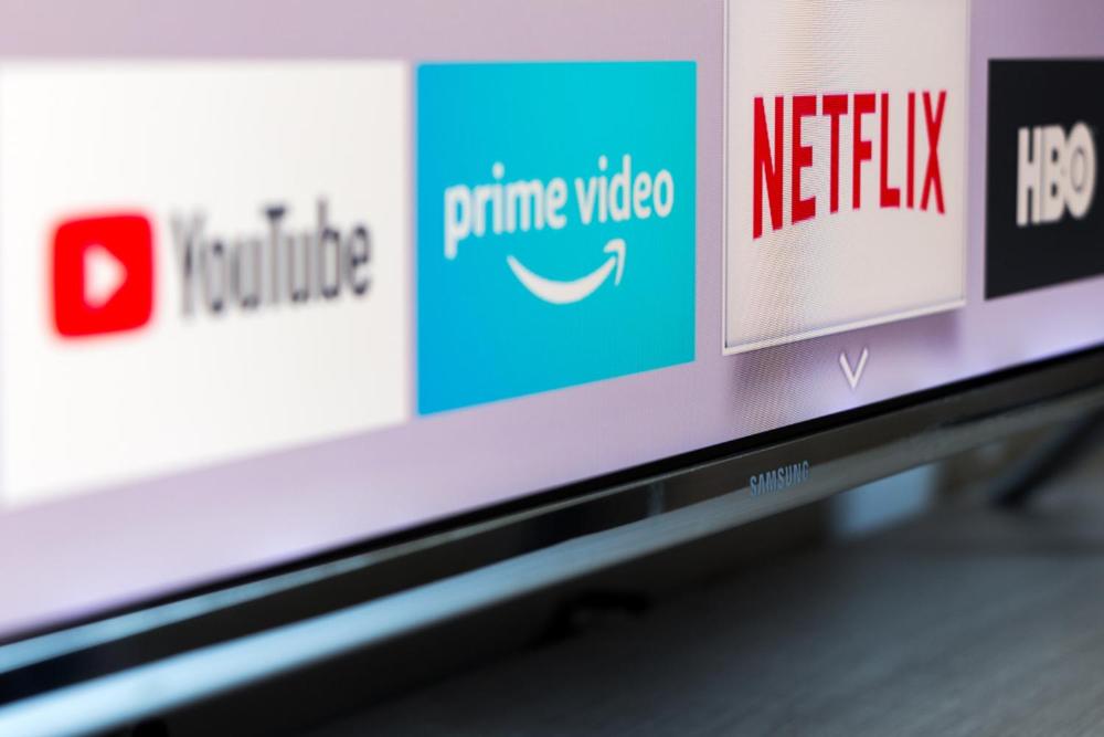Televízia a/alebo spoločenská miestnosť v ubytovaní Apto. Urbanización Laguna Beach, 1ª línea de playa