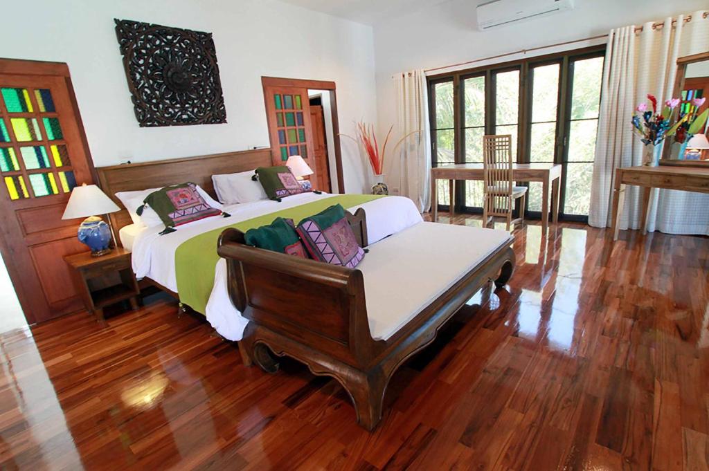 Jasmine Hills Lodge - King Suite Avec Bain De Spa