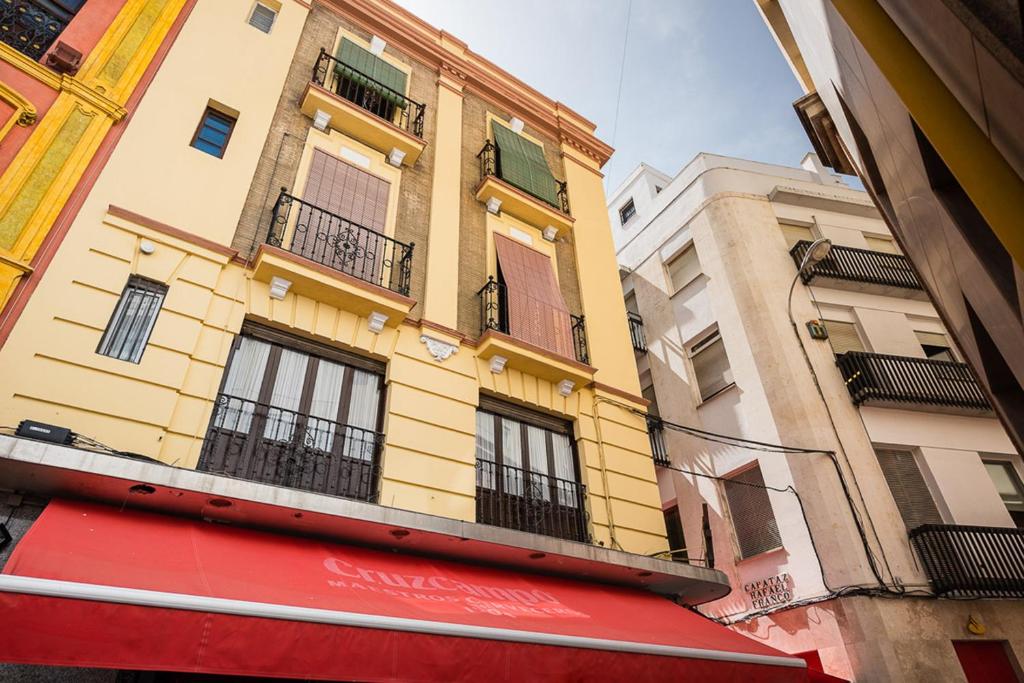 Ático Campana Donkey Terraza privada, Seville – Updated 2023 ...