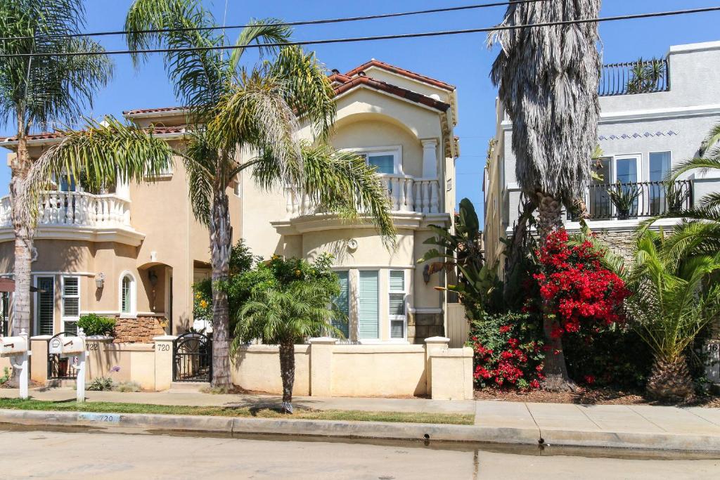 Budova, kde se prázdninový dům nachází