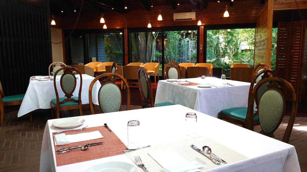 Restaurace v ubytování Kyu-Karuizawa Hotel Shinonome