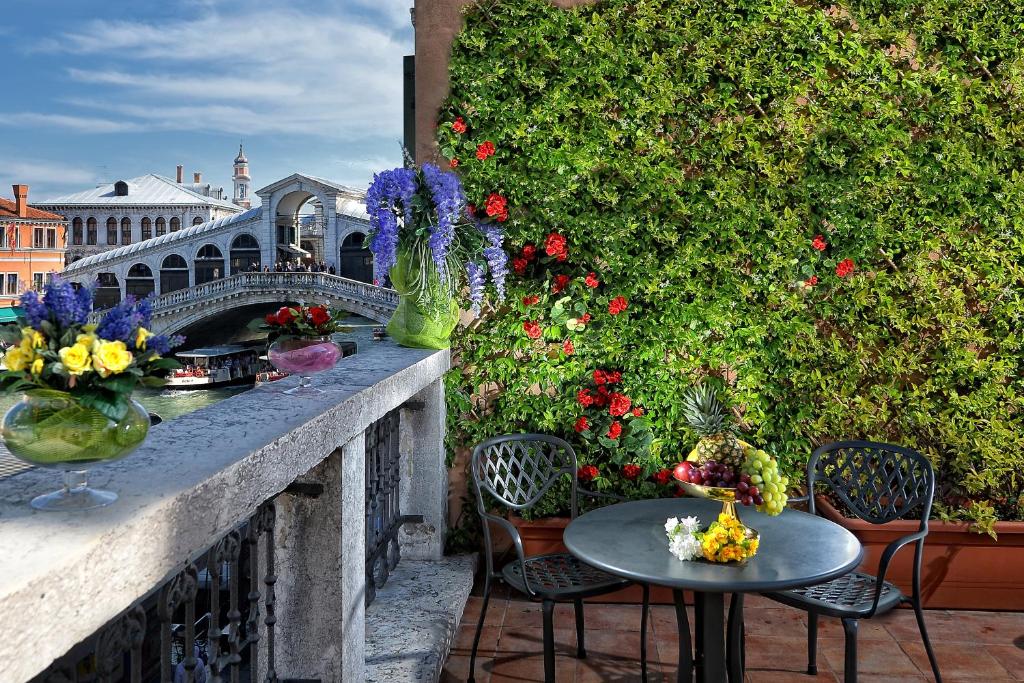 Gallery image of Hotel Rialto in Venice