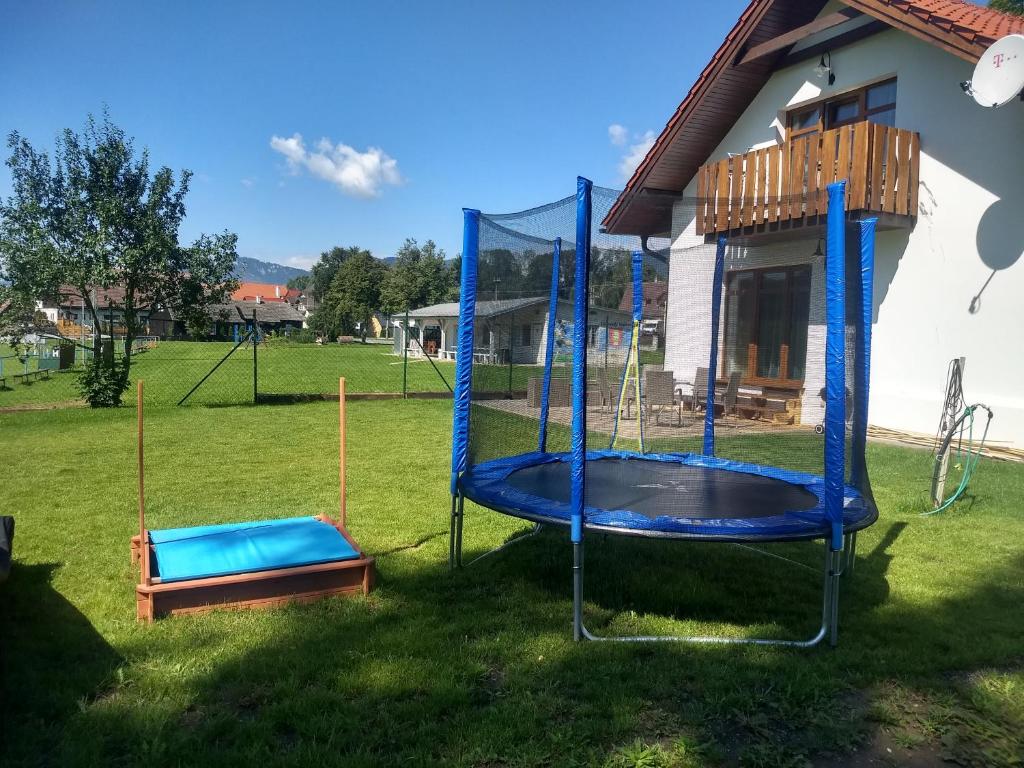 Chalupa Máša játszósarka