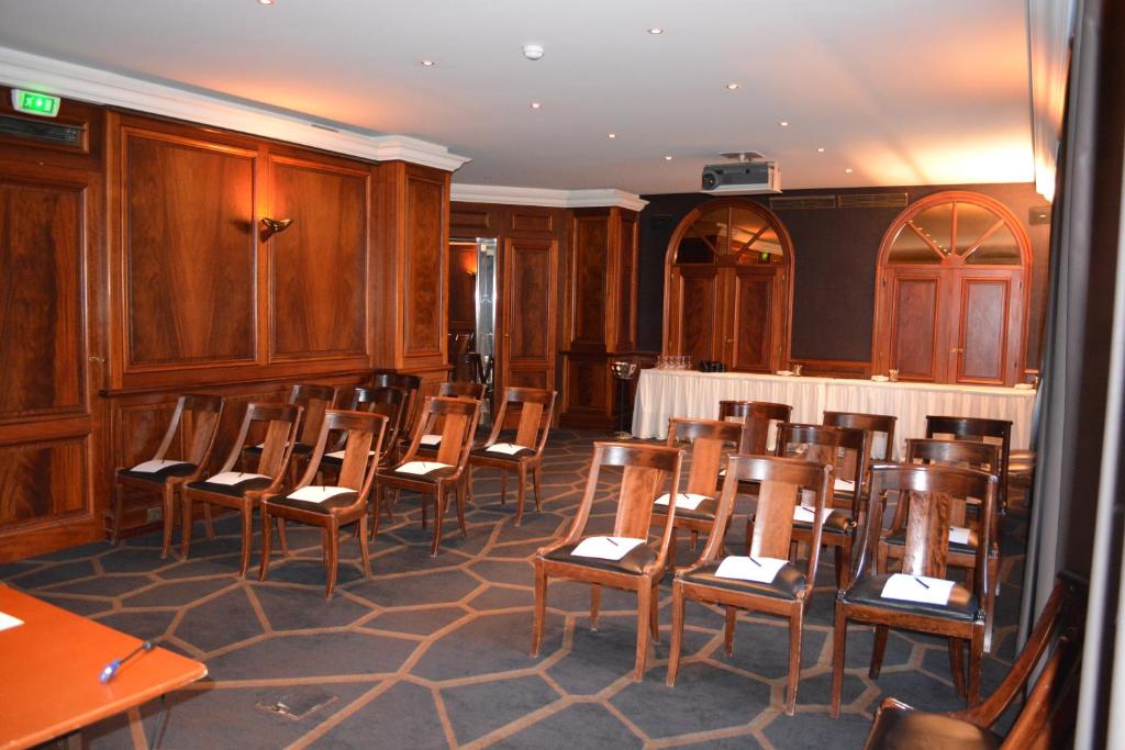 Posezení v ubytování Park Hotel Grenoble - MGallery Collection