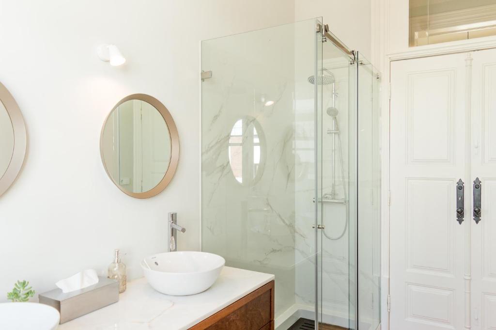 Queen's Garden Hostel - 4