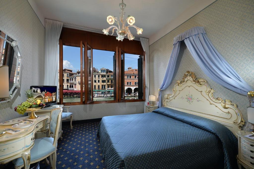 Gallery image of Hotel Rialto in Venice