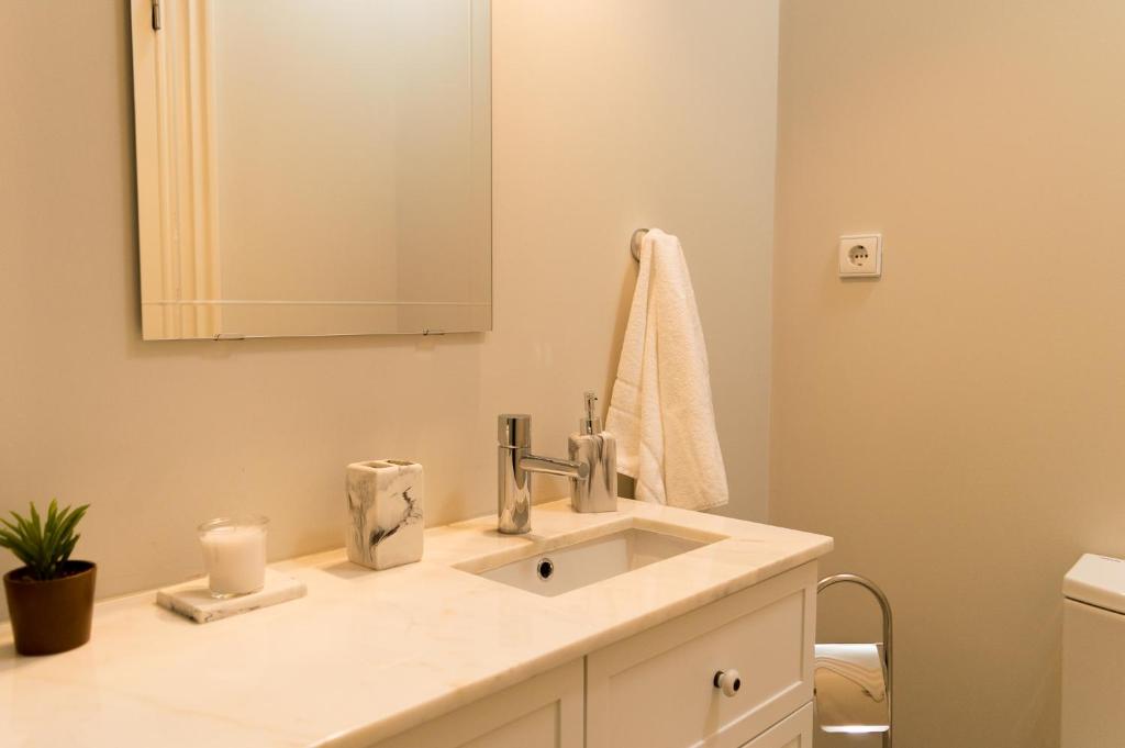 Queen's Garden Hostel - 16