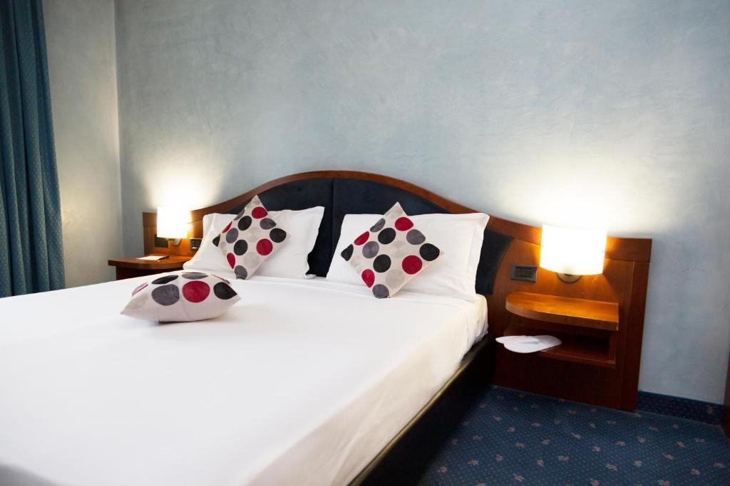 iH Hotels Milano Blu Viscontiにあるベッド
