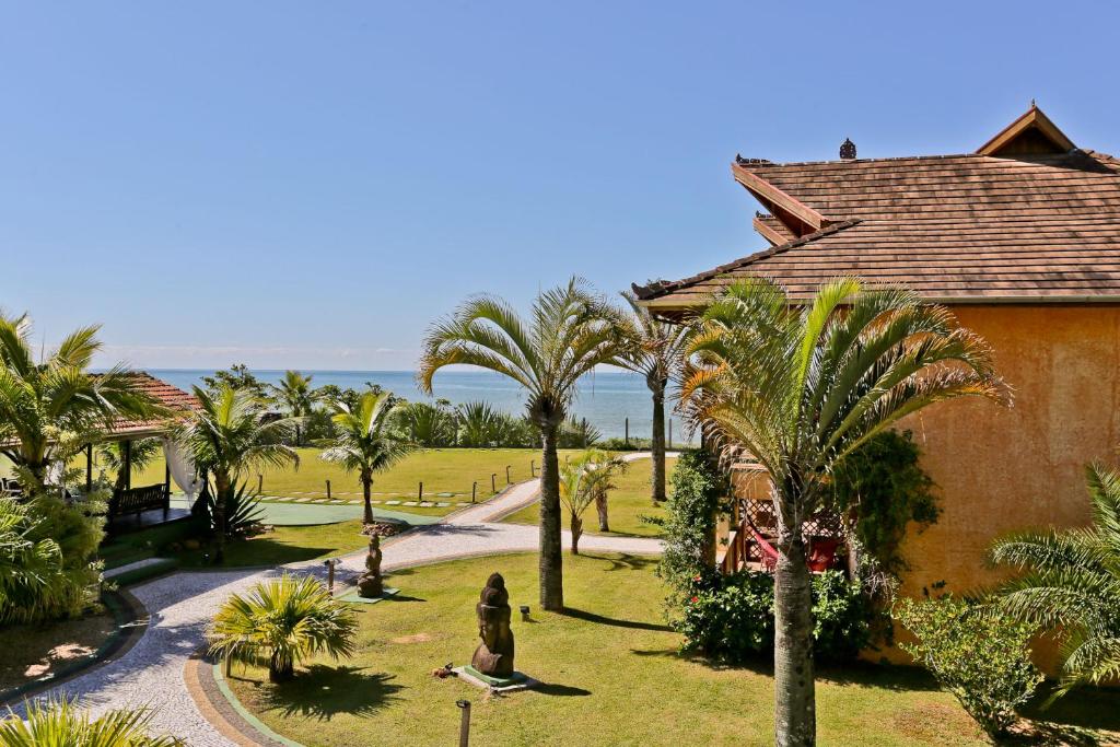  Praia do Estaleiro Guest House