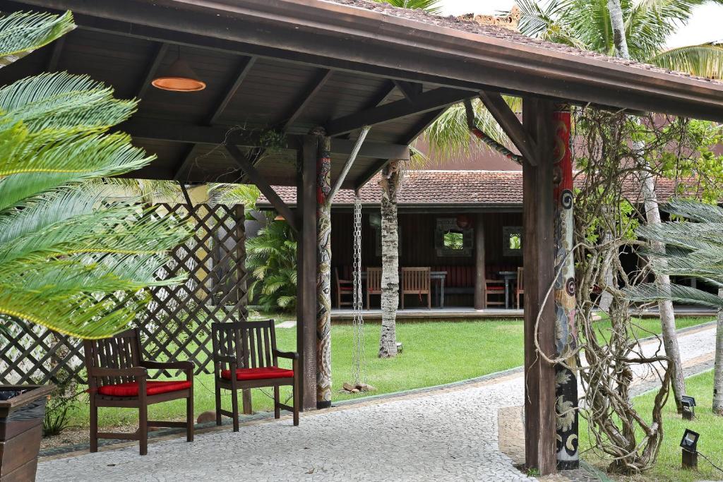  Praia do Estaleiro Guest House