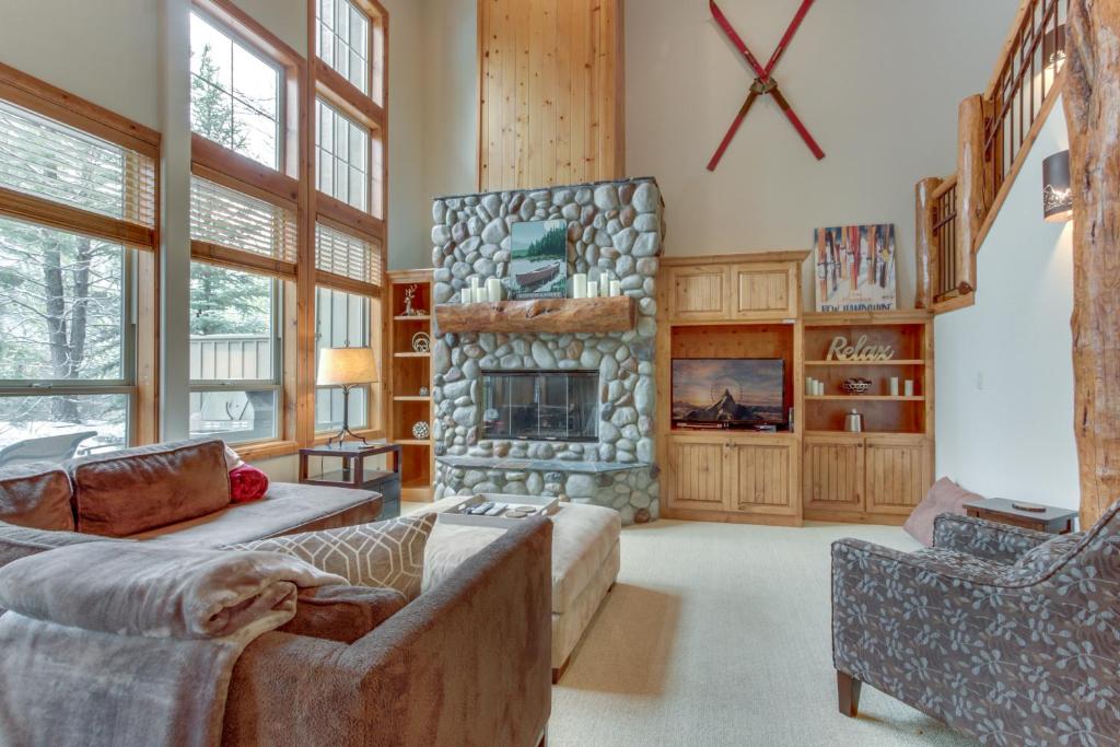 Χώρος καθιστικού στο 18 Aquila Lodge