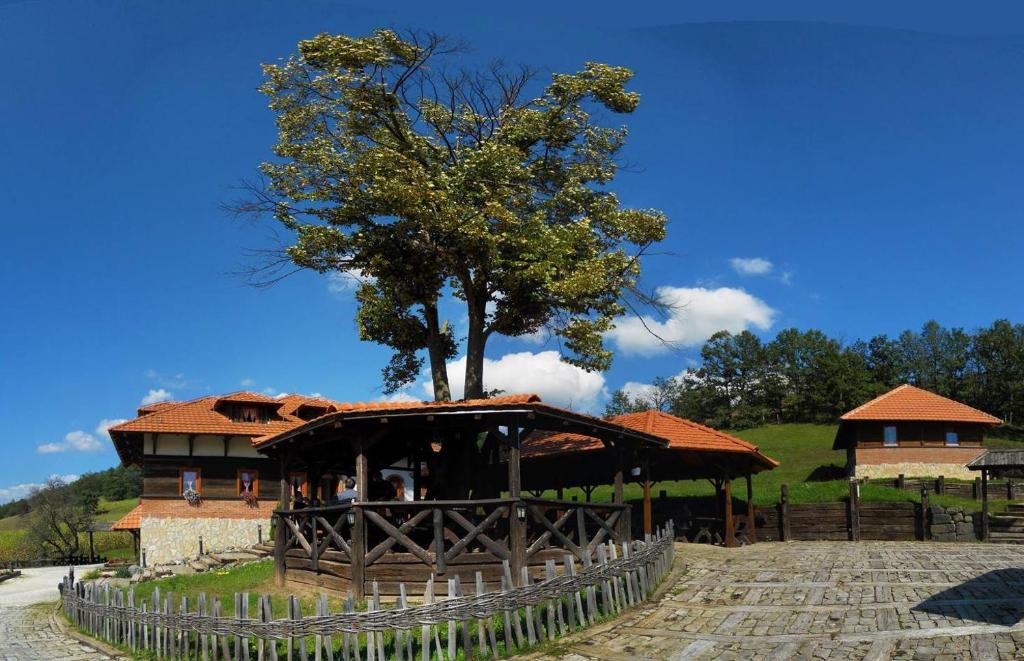 Budova, kde se hotel nachází