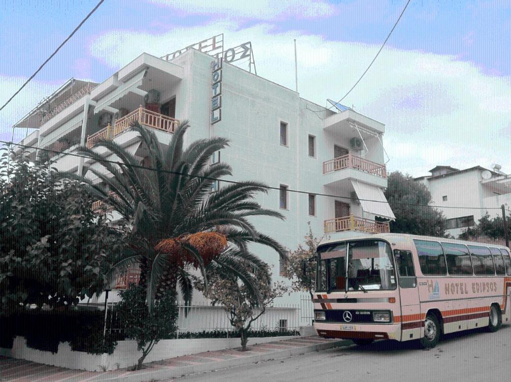 Budova, kde se hotel nachází