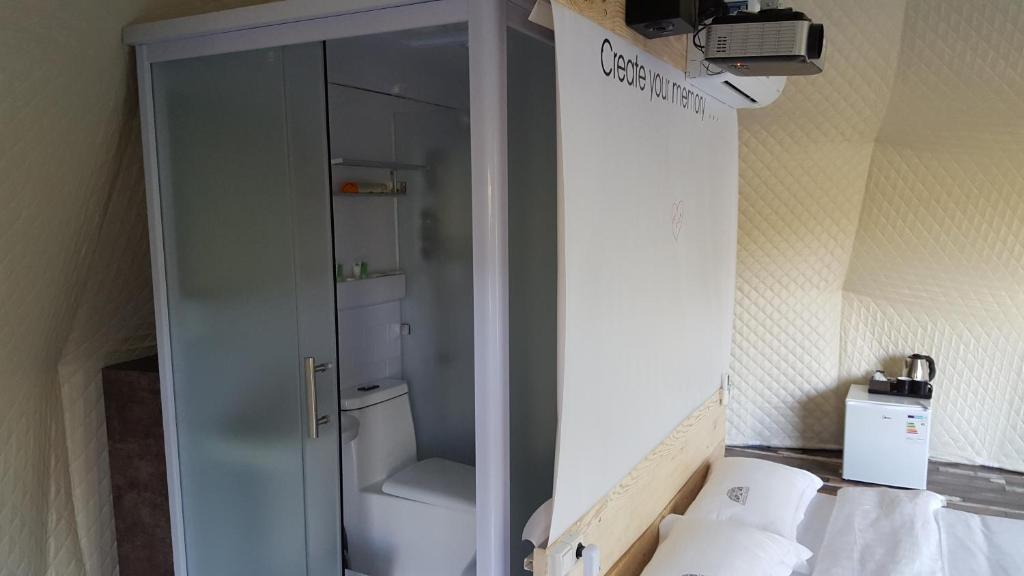 Koupelna v ubytování Glamping Georgia Krikhi