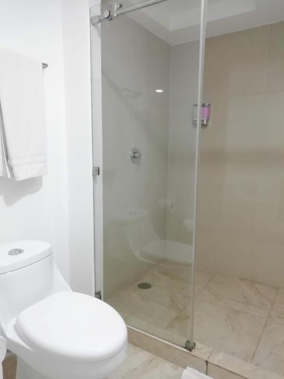 Koupelna v ubytování MayaFair Design Hotel