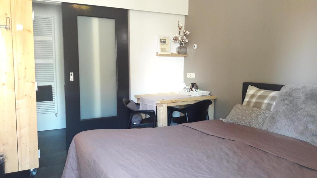 Bed & Breakfast De Schans - Double Room With Private Bathroom