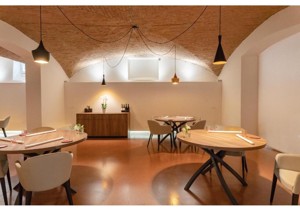 Fotografie z fotogalerie ubytování PHI Hotel Canalgrande v destinaci Modena