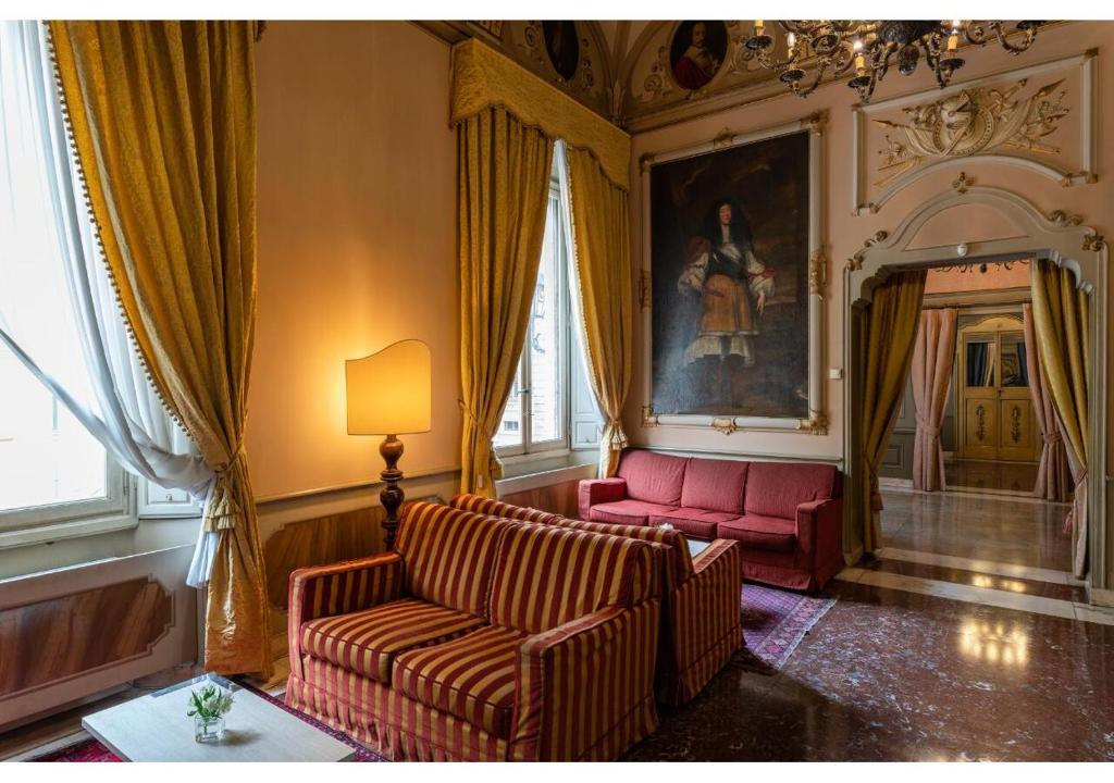 Posezení v ubytování PHI Hotel Canalgrande