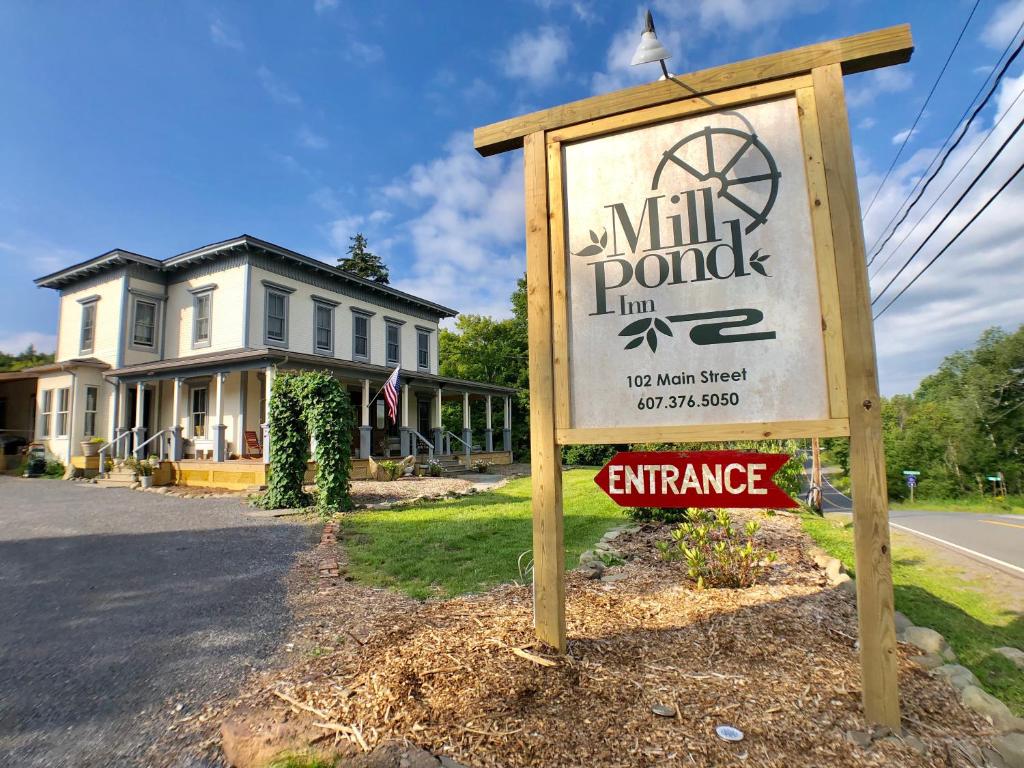 Certifikát, hodnocení, plakát nebo jiný dokument vystavený v ubytování Mill Pond Inn