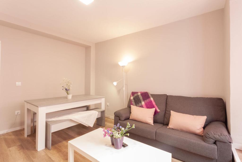 APARTAMENTOS EL PARAÍSO - Apartamento De Dos Dormitorios