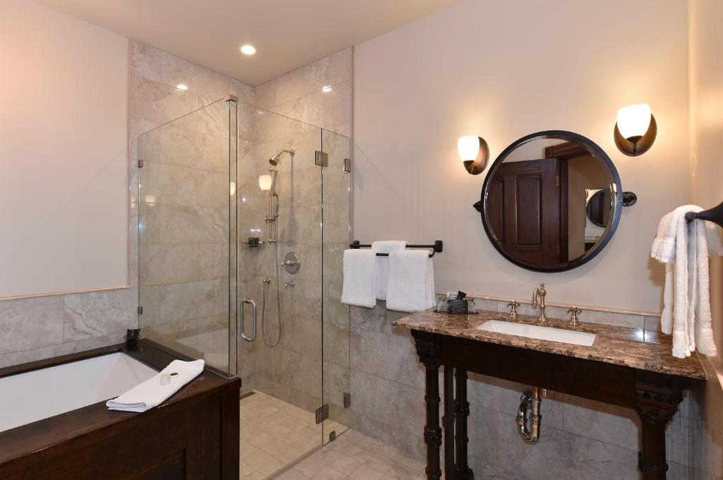 Blackbird Inn - 