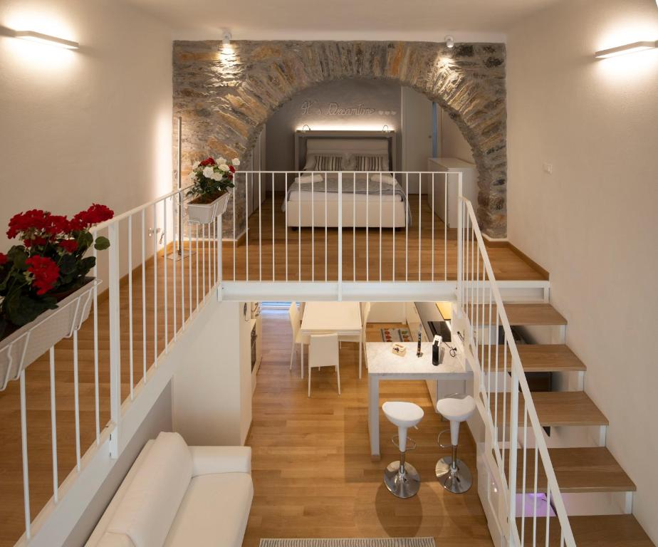 A seating area at Center Loft Apartment