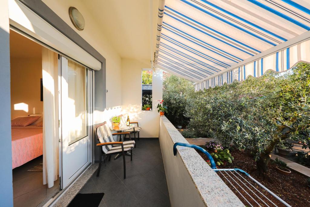 Vonkajšia záhrada v ubytovaní Apartman Antisin