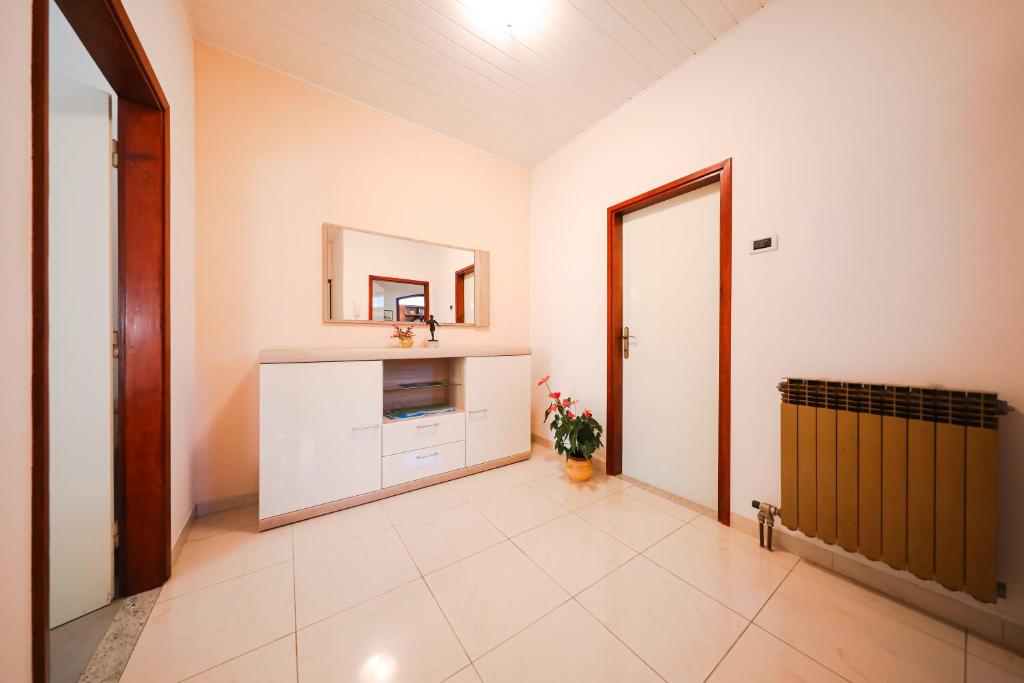 Kuchyňa alebo kuchynka v ubytovaní Apartman Antisin