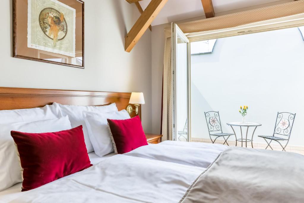 Hotel Caruso Old Town - Resim 33