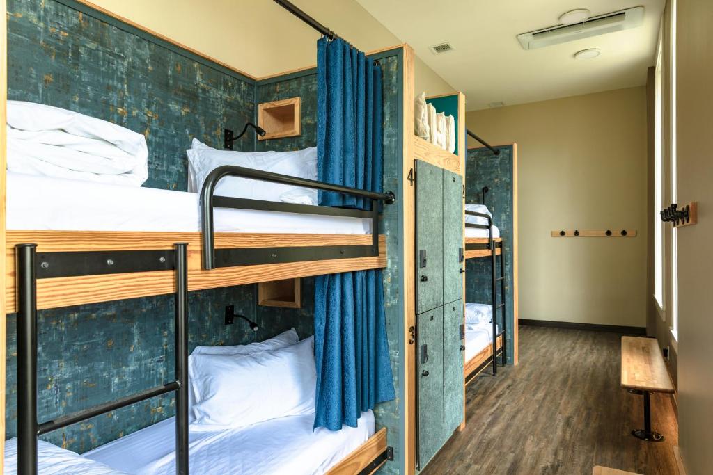 HI New Orleans Hostel - Bed In Women'S 4-Bed Dormitory