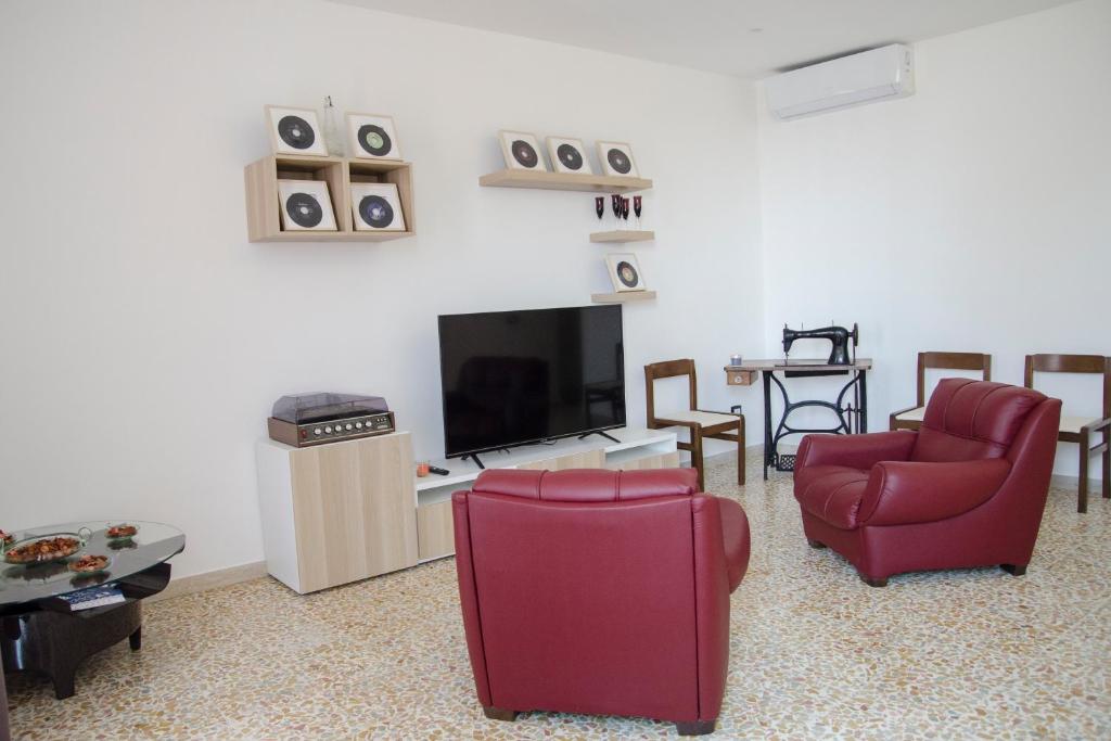 Donna Nunzia Home
