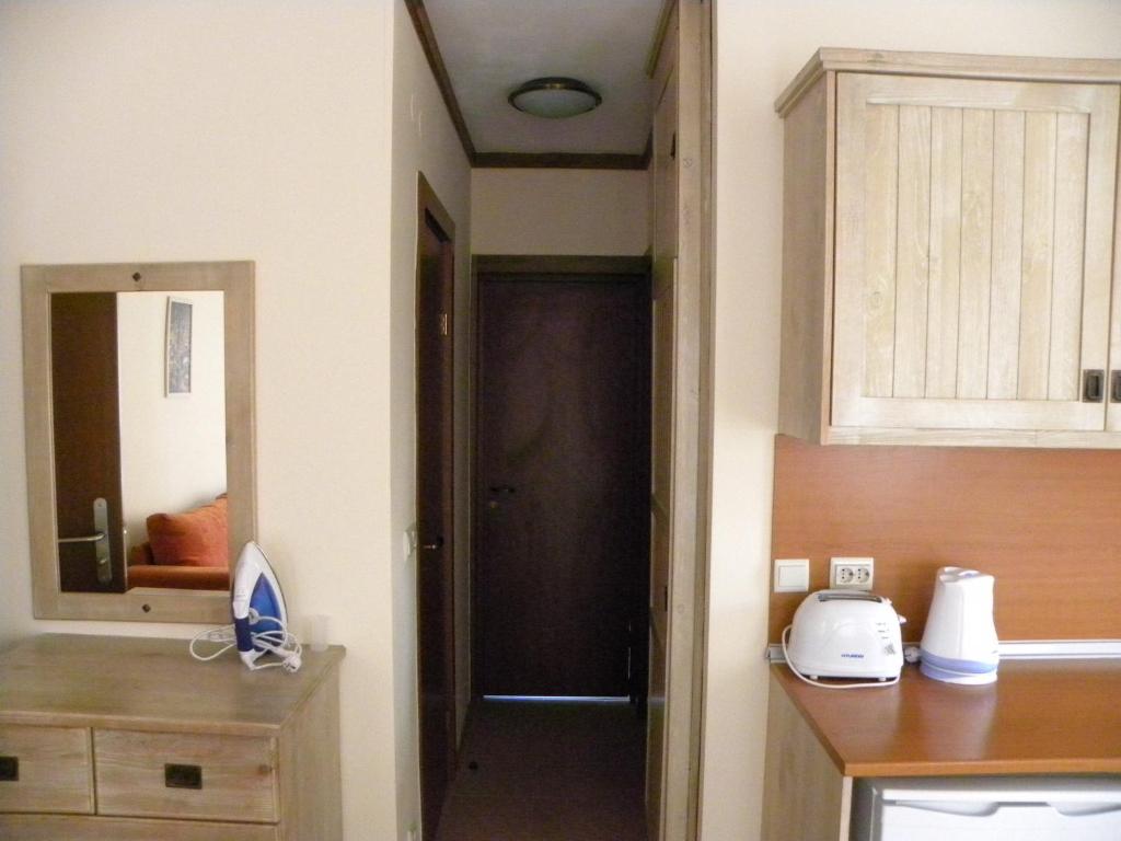 Saint Ivan Ski Apartments - Deluxe Two-Bedroom Apartment With Balcony