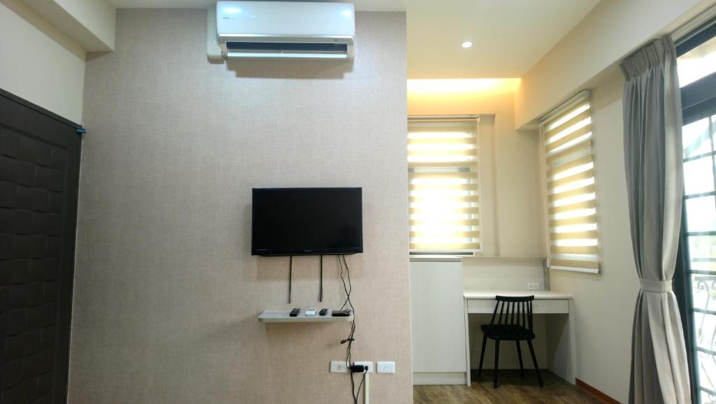 Letes stay - Double Room With Balcony