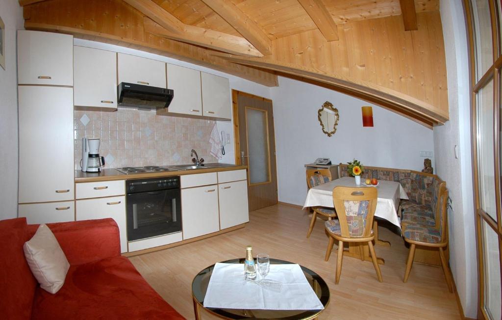 Kuchyň nebo kuchyňský kout v ubytování Haus Romantika
