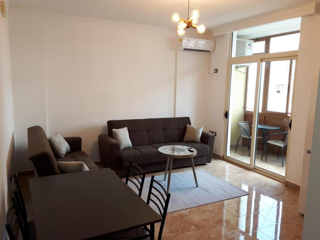 Fiqe rental - Image 4