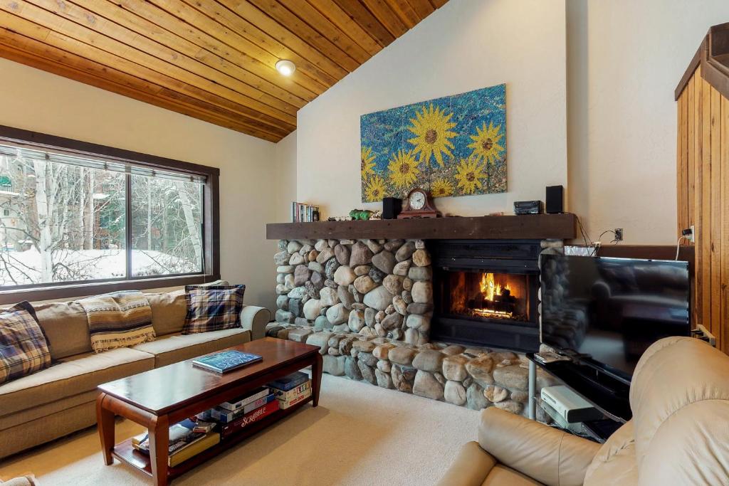 Bridgepoint Condo on Trail Creek, Ketchum (updated prices 2024)