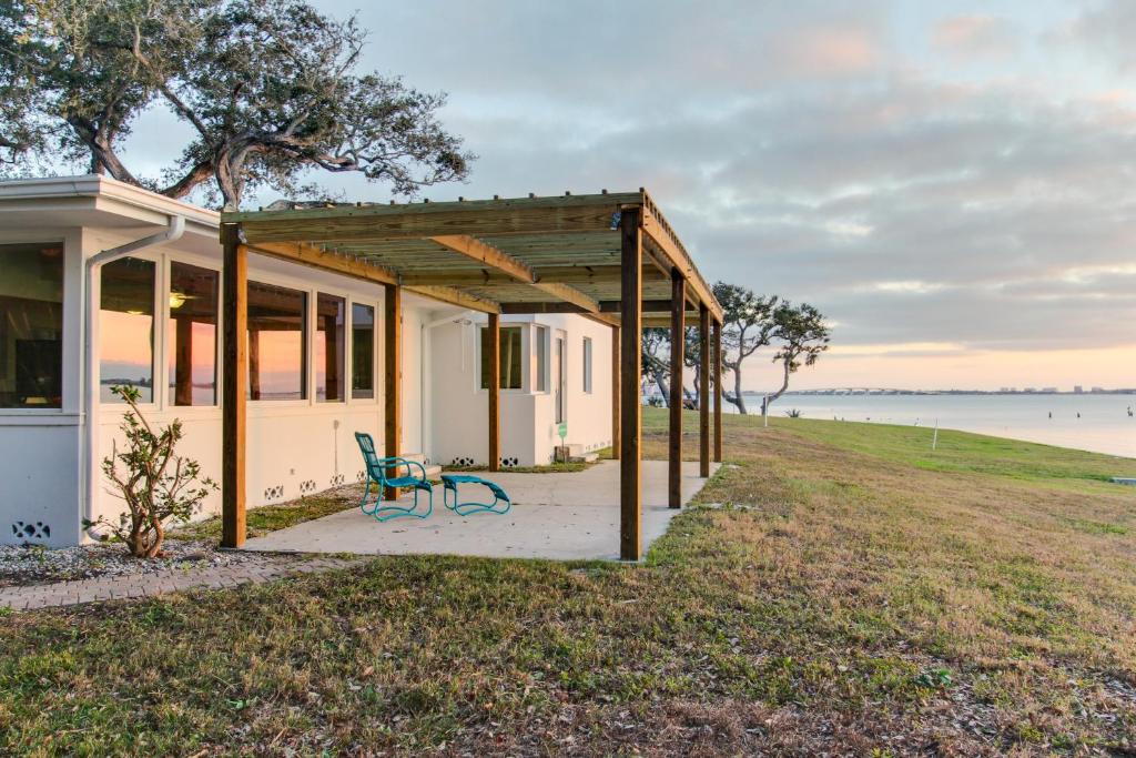 Sunsetter on Sapphire Shores, Sarasota (updated prices 2024)