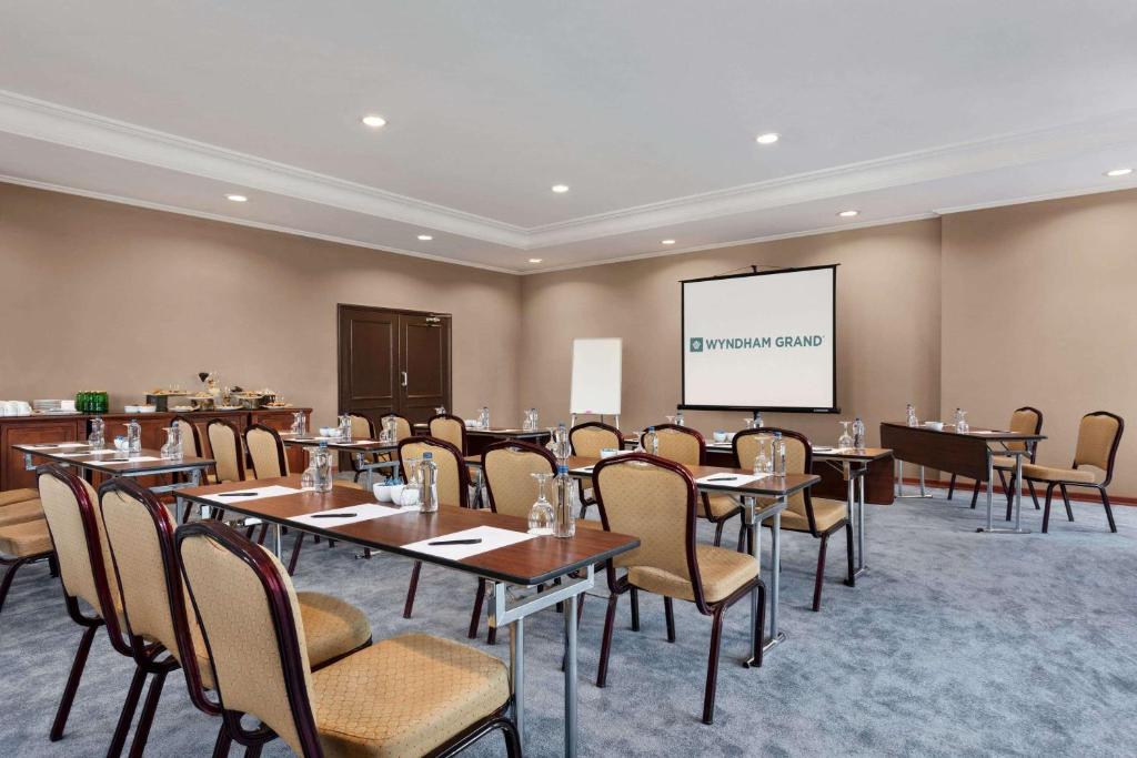 Konferenční prostory v ubytování Wyndham Grand Kayseri