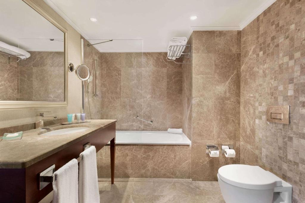 Koupelna v ubytování Wyndham Grand Kayseri