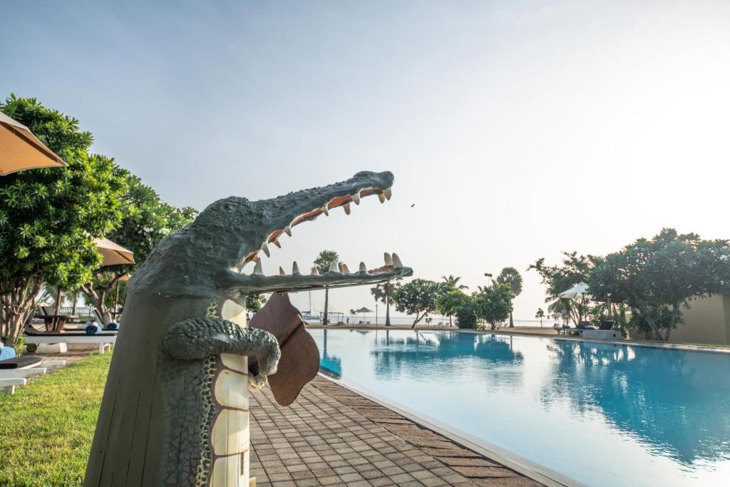 Bazén v ubytování Amethyst Resort Passikudah nebo v jeho okolí