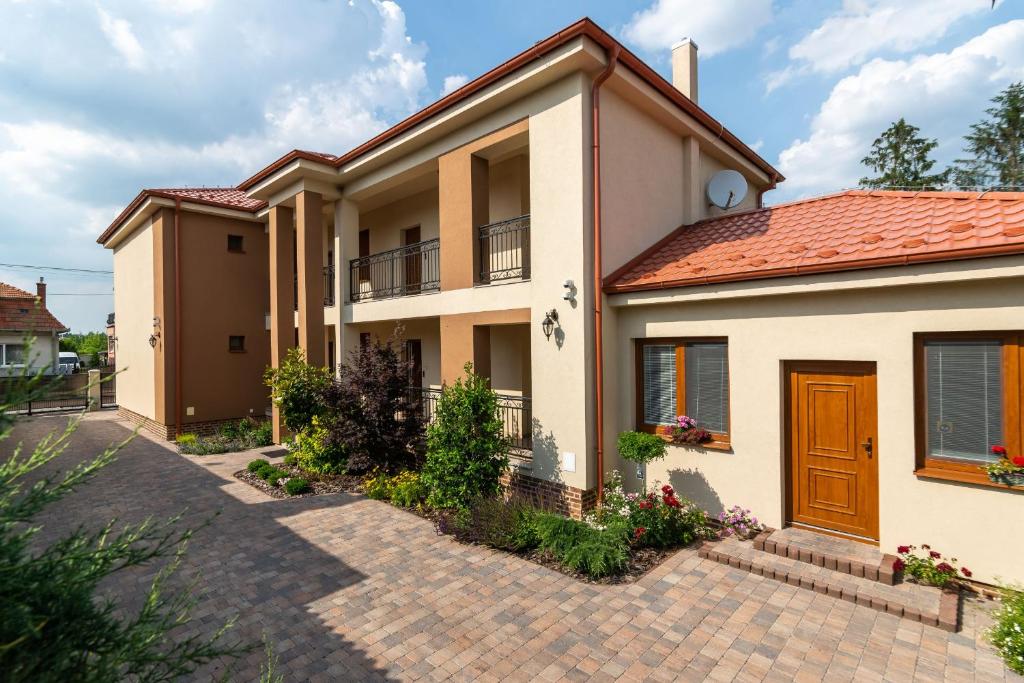 Budova, kde se apartmán nachází