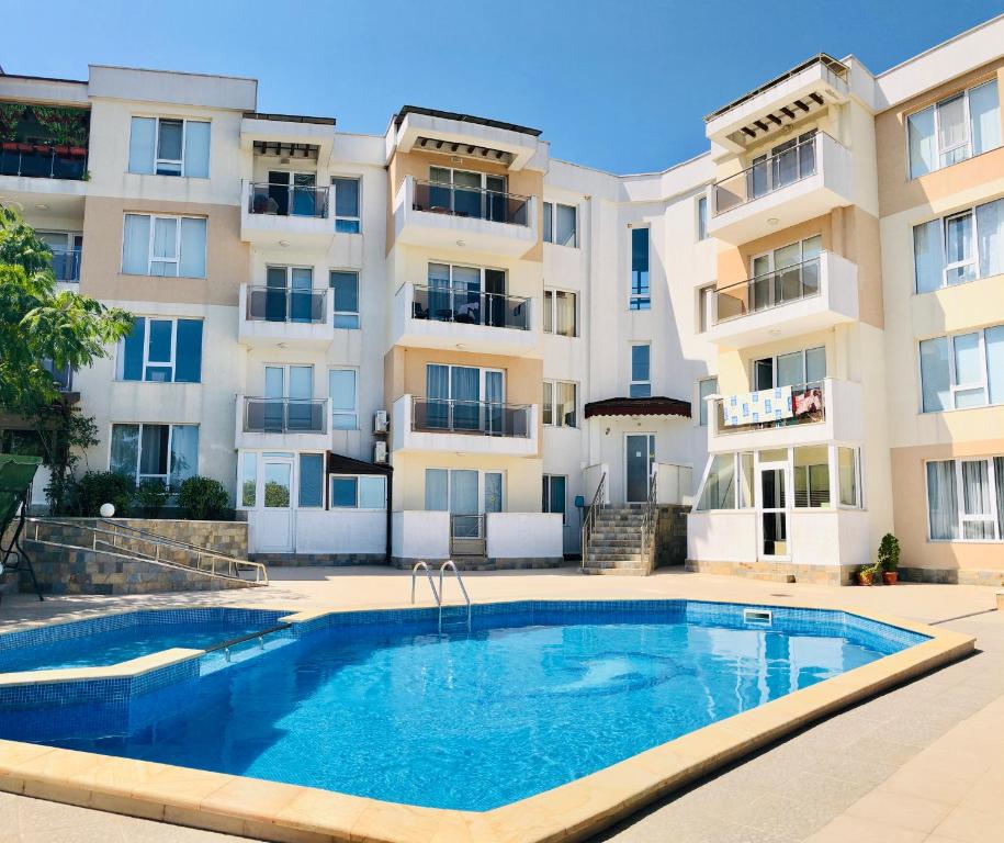 Басейн в или близо до Byala Solita Apartament